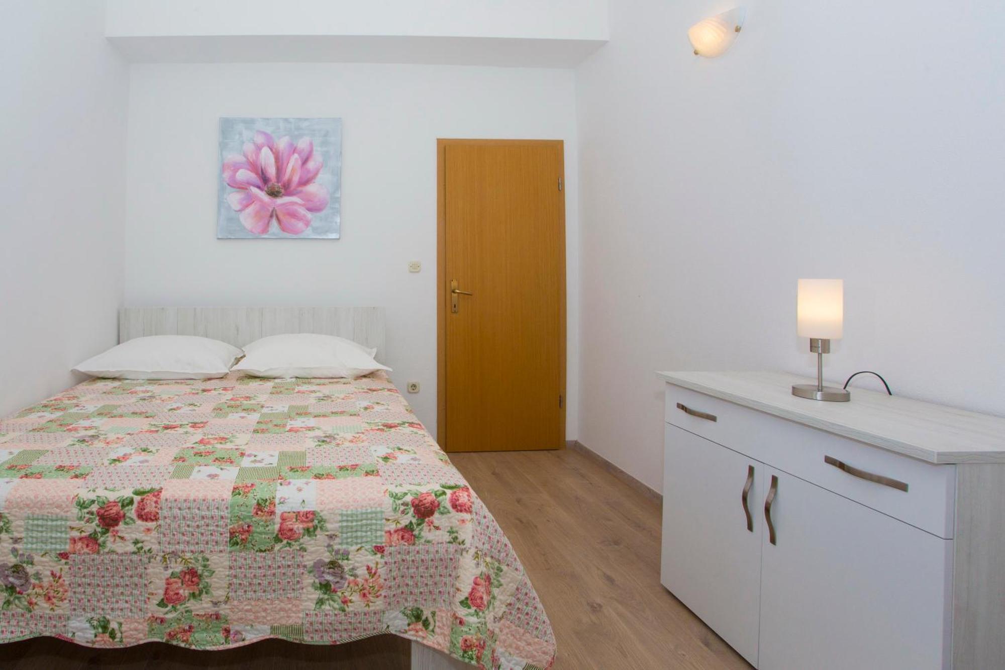 מאקרסקה Apartments Dundic מראה חיצוני תמונה