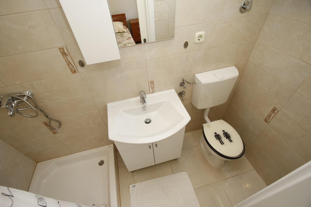 מאקרסקה Apartments Dundic מראה חיצוני תמונה