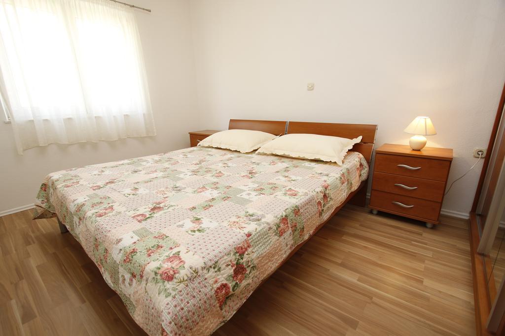 מאקרסקה Apartments Dundic מראה חיצוני תמונה